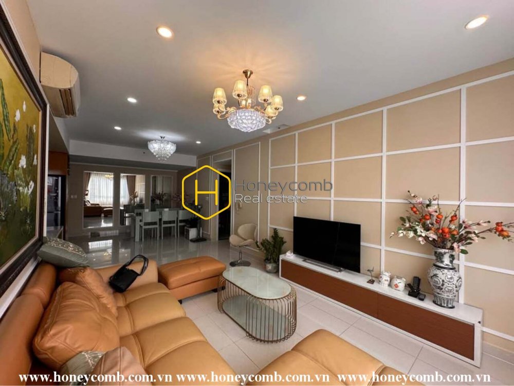 Experience upscale living with comprehensive amenities in this Tropic Garden apartment, now for lease