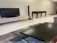 The picturesque 2 bed-apartment with eye-smoothing furniture at City Garden